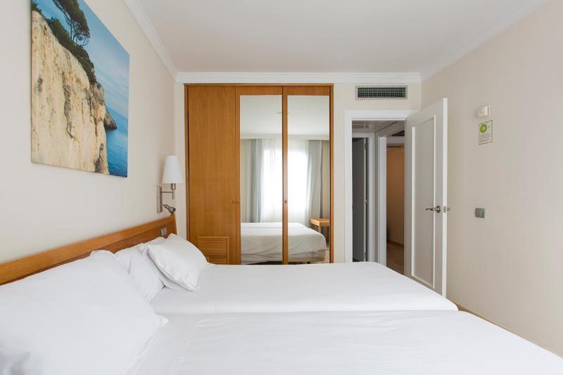 Hotel Artiem Capri Maó  Habitación foto