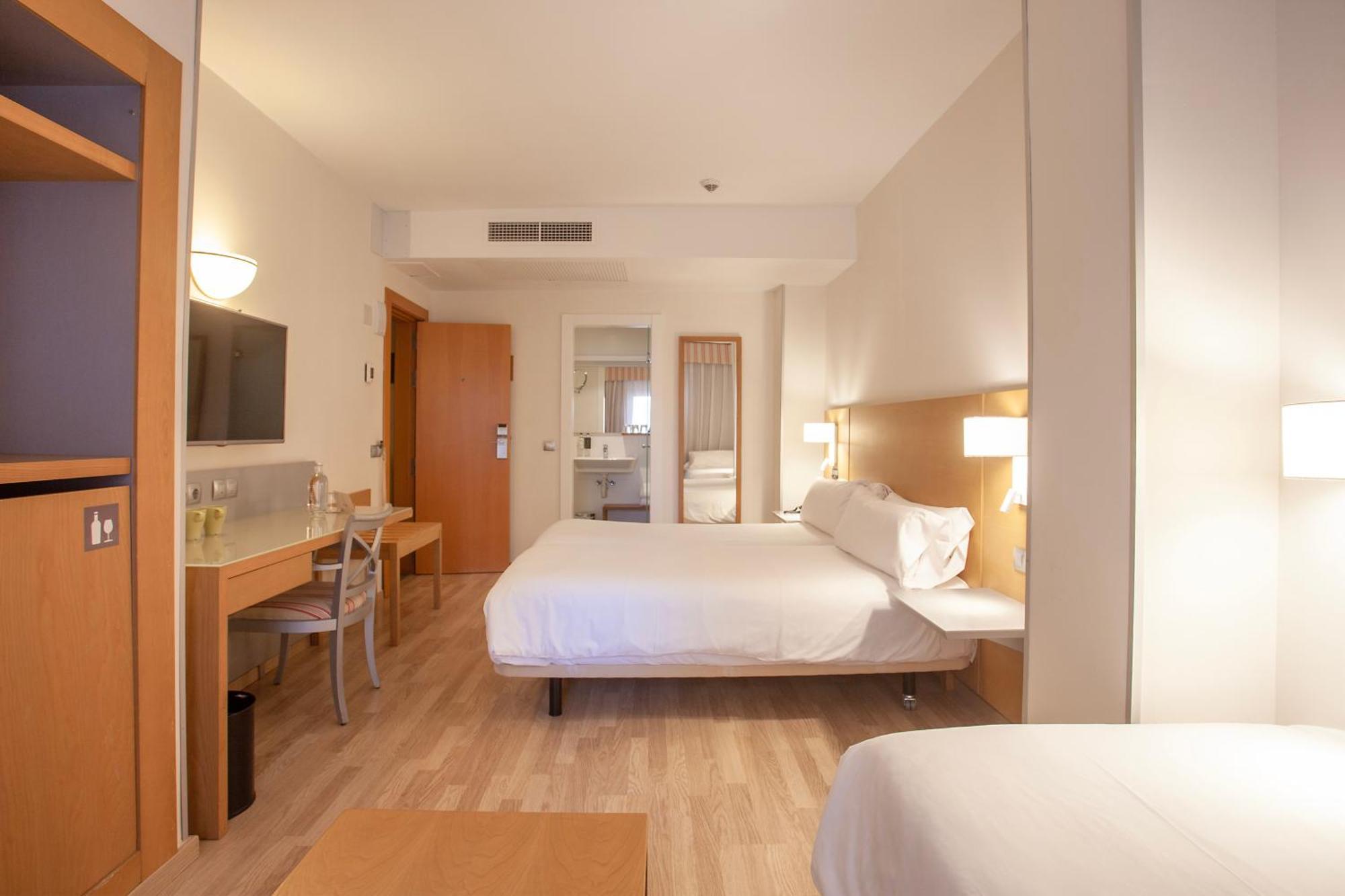 Hotel Artiem Capri Maó  Habitación foto